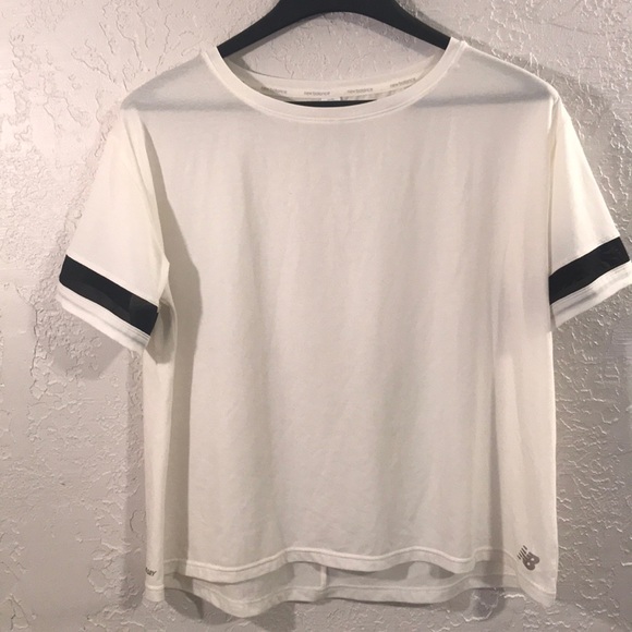 New Balance Loose White Workout Top - Picture 1 of 5
